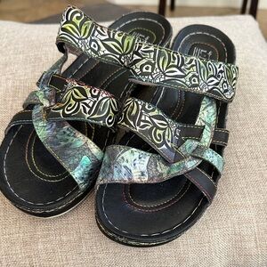 Stylish Black and Green Patterned Sandals